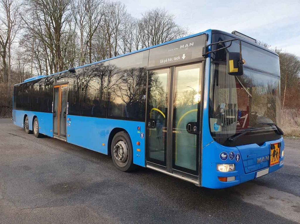 MAN Lion´s City L A26 LE A44 - Bus pinggiran kota: gambar 1 MAN Lion´s City L A26 LE A44 - Bus pinggiran kota: gambar 1
