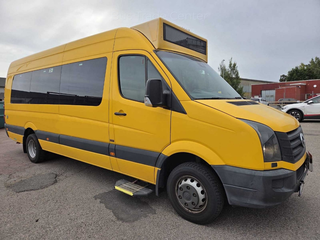 VOLKSWAGEN CRAFTER 50 LR // 8 pcs with lift - Bus mini, Van penumpang: gambar 1 VOLKSWAGEN CRAFTER 50 LR // 8 pcs with lift - Bus mini, Van penumpang: gambar 1