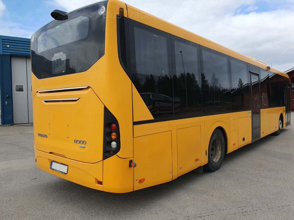 VOLVO 8900 B8RLE - Bus pinggiran kota: gambar 2 VOLVO 8900 B8RLE - Bus pinggiran kota: gambar 2