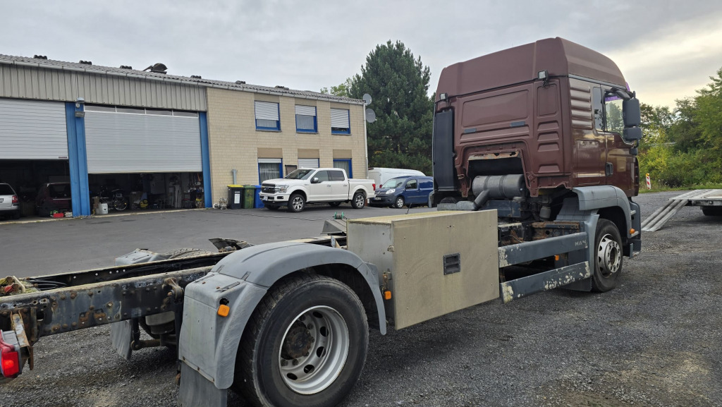 MAN TGA 18.430 4x2 (Nr. 6167) - Truk sasis: gambar 5 MAN TGA 18.430 4x2 (Nr. 6167) - Truk sasis: gambar 5