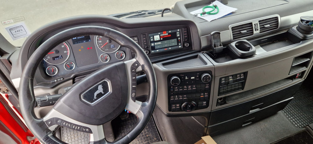 MAN TGX 26.640 6x2 (Nr. 5994) - Truk tangki: gambar 4 MAN TGX 26.640 6x2 (Nr. 5994) - Truk tangki: gambar 4