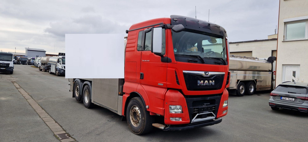 MAN TGX 26.640 6x2 (Nr. 5994) - Truk tangki: gambar 2 MAN TGX 26.640 6x2 (Nr. 5994) - Truk tangki: gambar 2