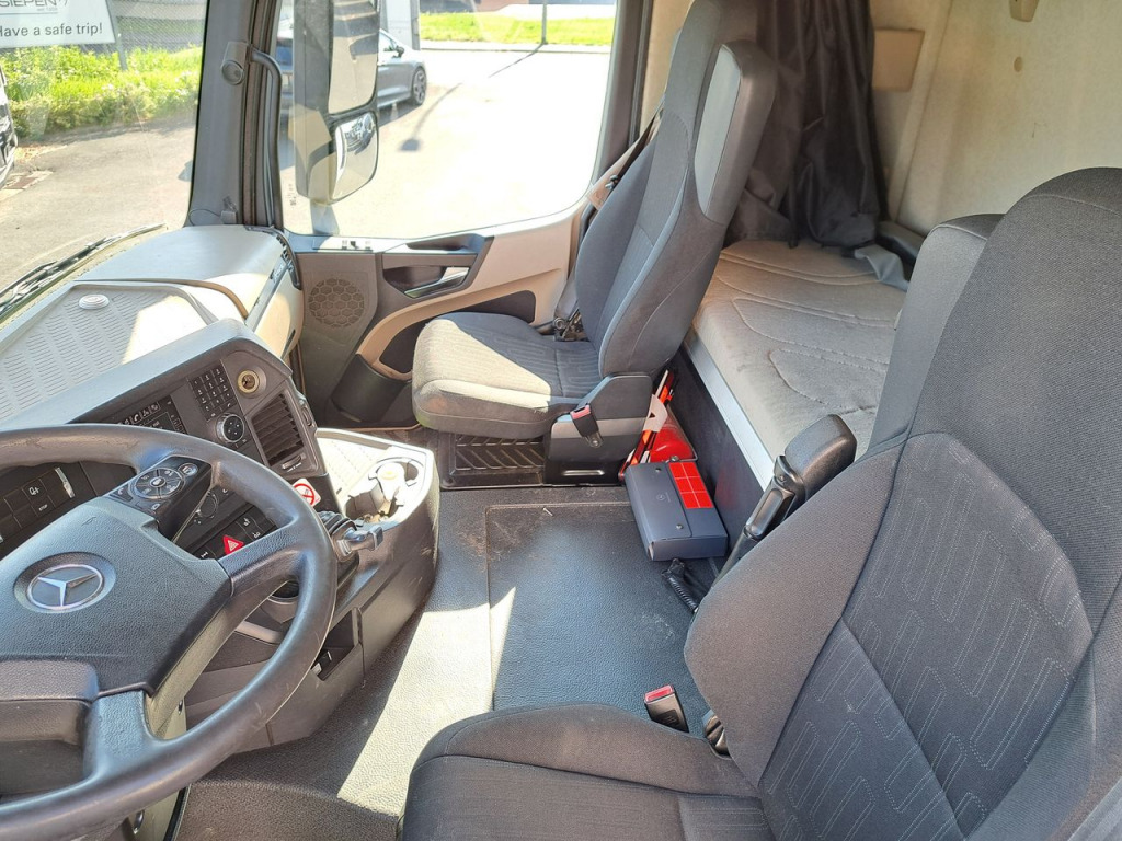 Mercedes Benz Actros 2642 Fahrgestell ohne Aufbau (Nr. 5800) - Truk sasis: gambar 3 Mercedes Benz Actros 2642 Fahrgestell ohne Aufbau (Nr. 5800) - Truk sasis: gambar 3