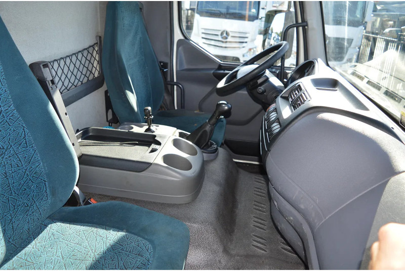 Truk dengan terpal samping DAF CF 250 * EURO3 * MANUAL * 4X2 *: gambar 11