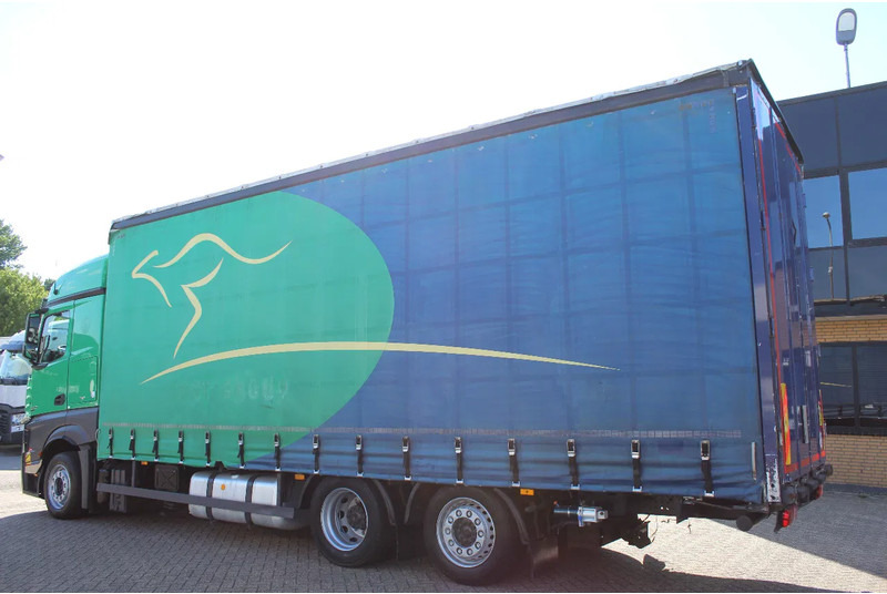 Mercedes-Benz Actros 2642 * EURO6 * 6X2 * - Truk dengan terpal samping: gambar 3 Mercedes-Benz Actros 2642 * EURO6 * 6X2 * - Truk dengan terpal samping: gambar 3