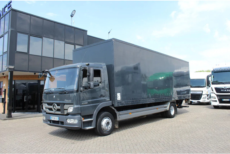 Mercedes-Benz Atego 1318 * EURO5 * 4X2 * MANUAL * - Truk box: gambar 1 Mercedes-Benz Atego 1318 * EURO5 * 4X2 * MANUAL * - Truk box: gambar 1