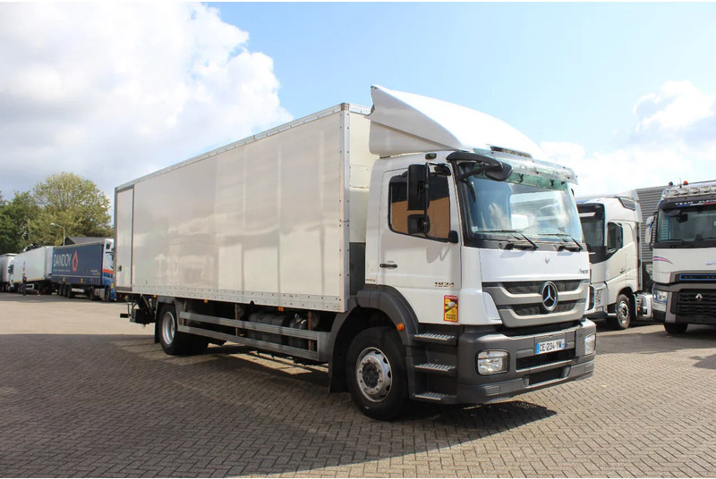 Mercedes-Benz Axor 1824 * EURO5 * 4X2 * - Truk box: gambar 4 Mercedes-Benz Axor 1824 * EURO5 * 4X2 * - Truk box: gambar 4