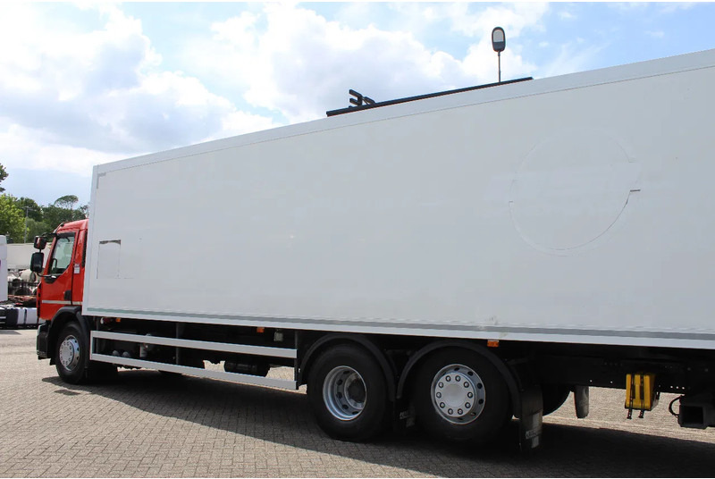 Renault D * WIDE 26 * CARRIER * 6X2 LIFT * - Truk berpendingin: gambar 3 Renault D * WIDE 26 * CARRIER * 6X2 LIFT * - Truk berpendingin: gambar 3
