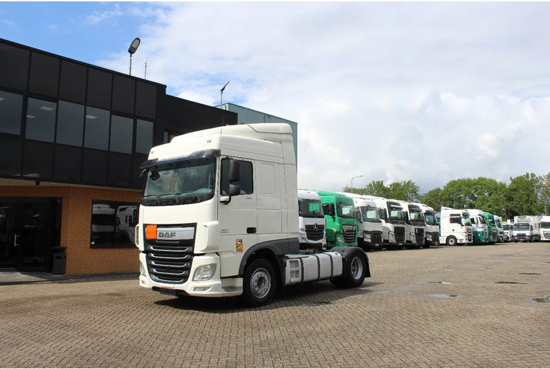DAF XF 106.460 * RETARDER * 4X2 * - Tractor head: gambar 1 DAF XF 106.460 * RETARDER * 4X2 * - Tractor head: gambar 1
