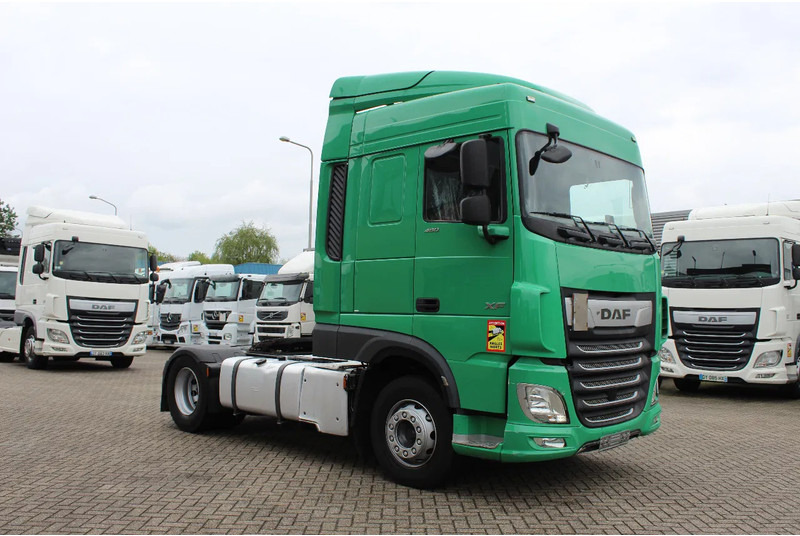 DAF XF 106.480 * EURO6 * 2 TANK * - Tractor head: gambar 4 DAF XF 106.480 * EURO6 * 2 TANK * - Tractor head: gambar 4