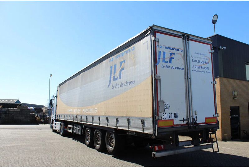 Trouillet * SAF AXLE * LIFT * - Semi-trailer dengan terpal samping: gambar 2 Trouillet * SAF AXLE * LIFT * - Semi-trailer dengan terpal samping: gambar 2