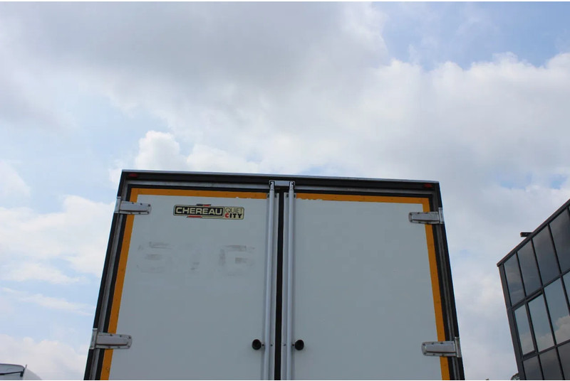 Volvo FM 330 * EURO5 * CARRIER SUPRA SILENT MT * - Truk berpendingin: gambar 3 Volvo FM 330 * EURO5 * CARRIER SUPRA SILENT MT * - Truk berpendingin: gambar 3