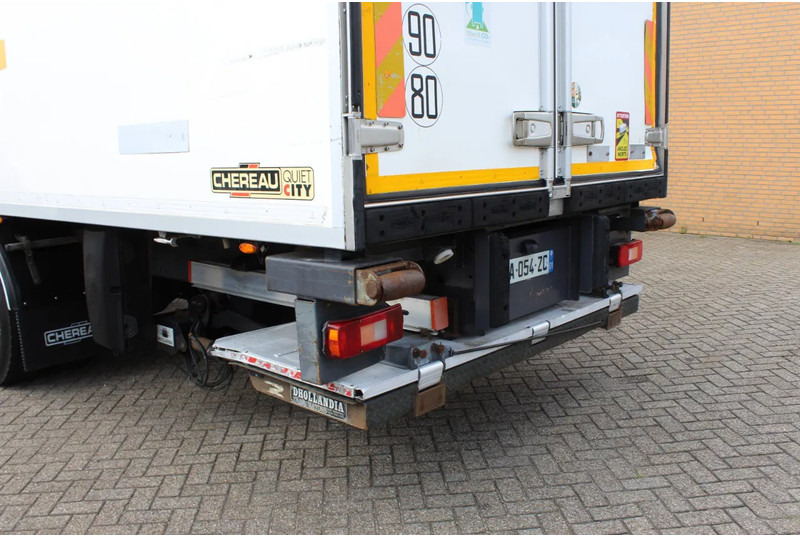 Volvo FM 330 * EURO5 * CARRIER SUPRA SILENT MT * - Truk berpendingin: gambar 4 Volvo FM 330 * EURO5 * CARRIER SUPRA SILENT MT * - Truk berpendingin: gambar 4