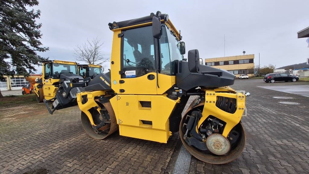 Bomag BW 154 AP-4i AM - Roller jalan: gambar 2 Bomag BW 154 AP-4i AM - Roller jalan: gambar 2
