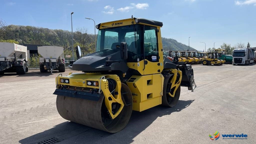 Bomag BW 174 AP-4V - Roller jalan: gambar 4 Bomag BW 174 AP-4V - Roller jalan: gambar 4