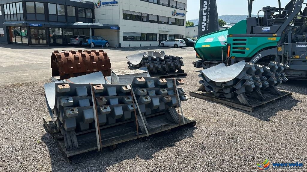 Hamm HAMM + VOLVO Stampffußschalen - Suku cadang untuk Roller: gambar 1 Hamm HAMM + VOLVO Stampffußschalen - Suku cadang untuk Roller: gambar 1