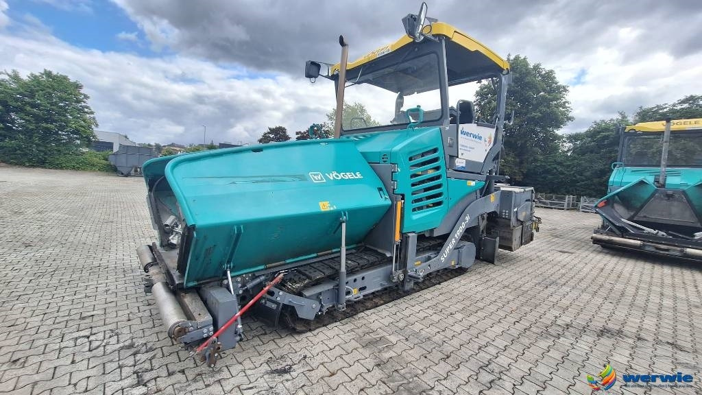 Vögele SUPER 1900-3i / AB600-3TP1 (3,00 - 6,00 m) - Paver aspal: gambar 3 Vögele SUPER 1900-3i / AB600-3TP1 (3,00 - 6,00 m) - Paver aspal: gambar 3