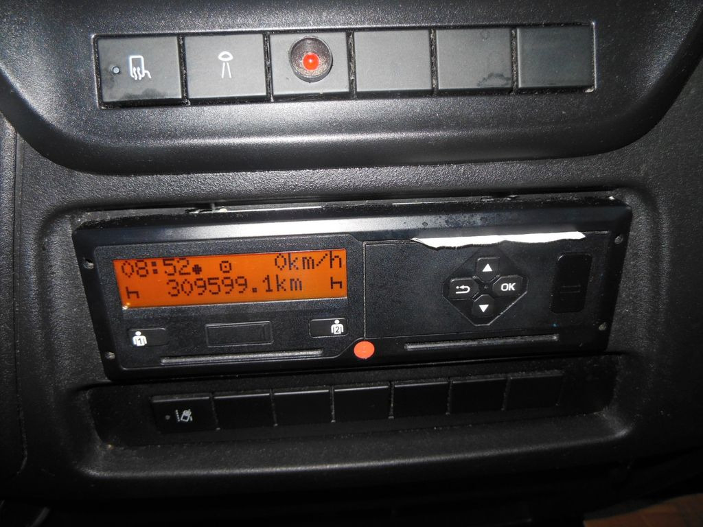 Van box Iveco DAILY 60C15: gambar 21