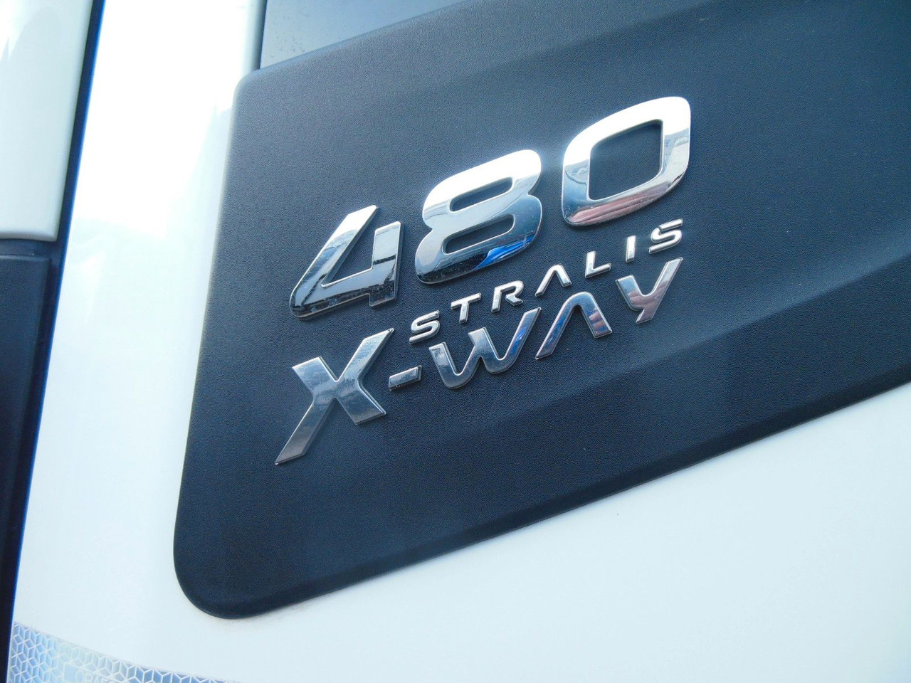 Iveco STRALIS X-WAY 480, 8X4, BORDMATIC, AHK, TOP!!! - Truk jungkit: gambar 5 Iveco STRALIS X-WAY 480, 8X4, BORDMATIC, AHK, TOP!!! - Truk jungkit: gambar 5
