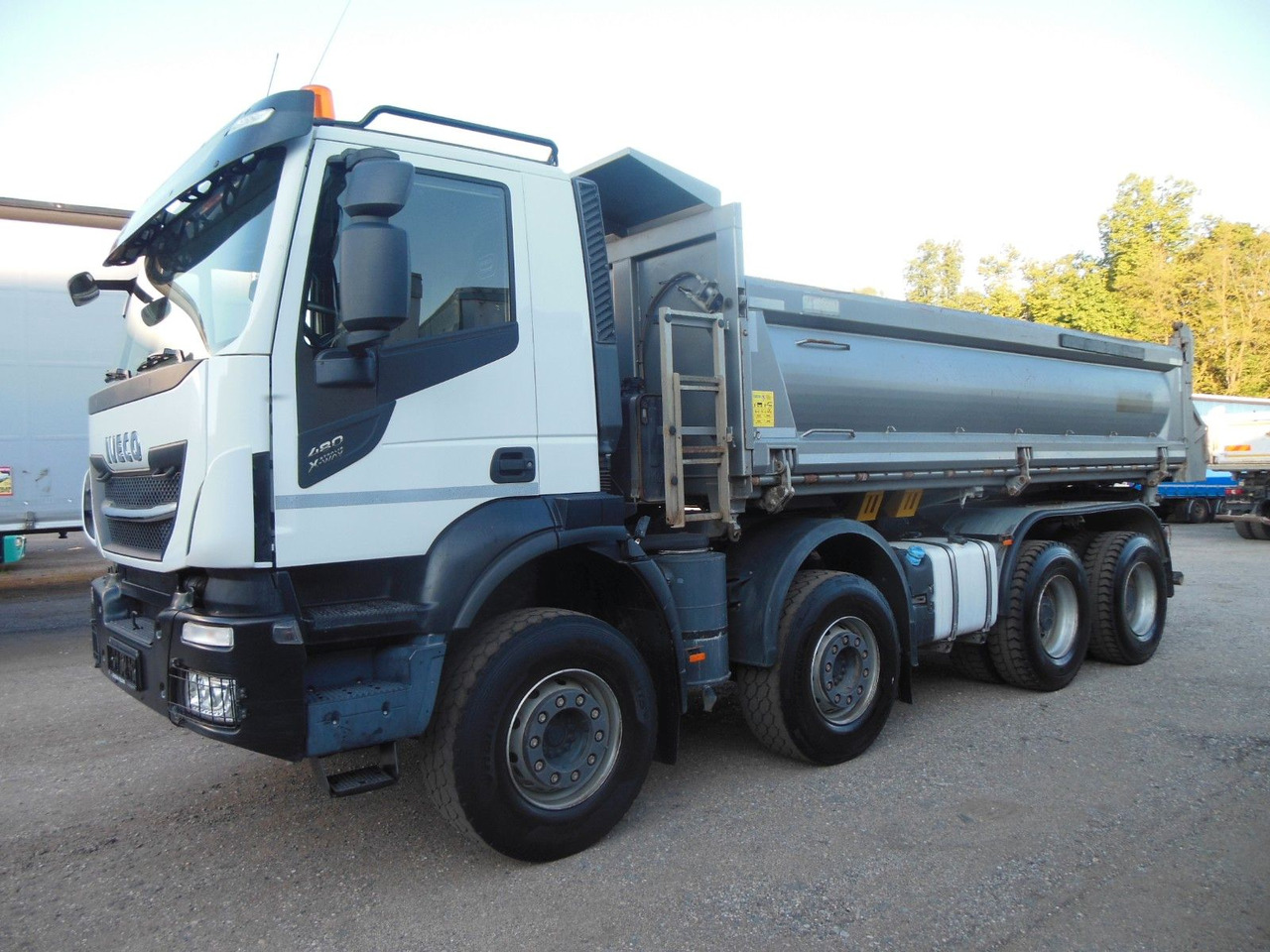 Iveco STRALIS X-WAY 480, 8X4, BORDMATIC, AHK, TOP!!! - Truk jungkit: gambar 1 Iveco STRALIS X-WAY 480, 8X4, BORDMATIC, AHK, TOP!!! - Truk jungkit: gambar 1