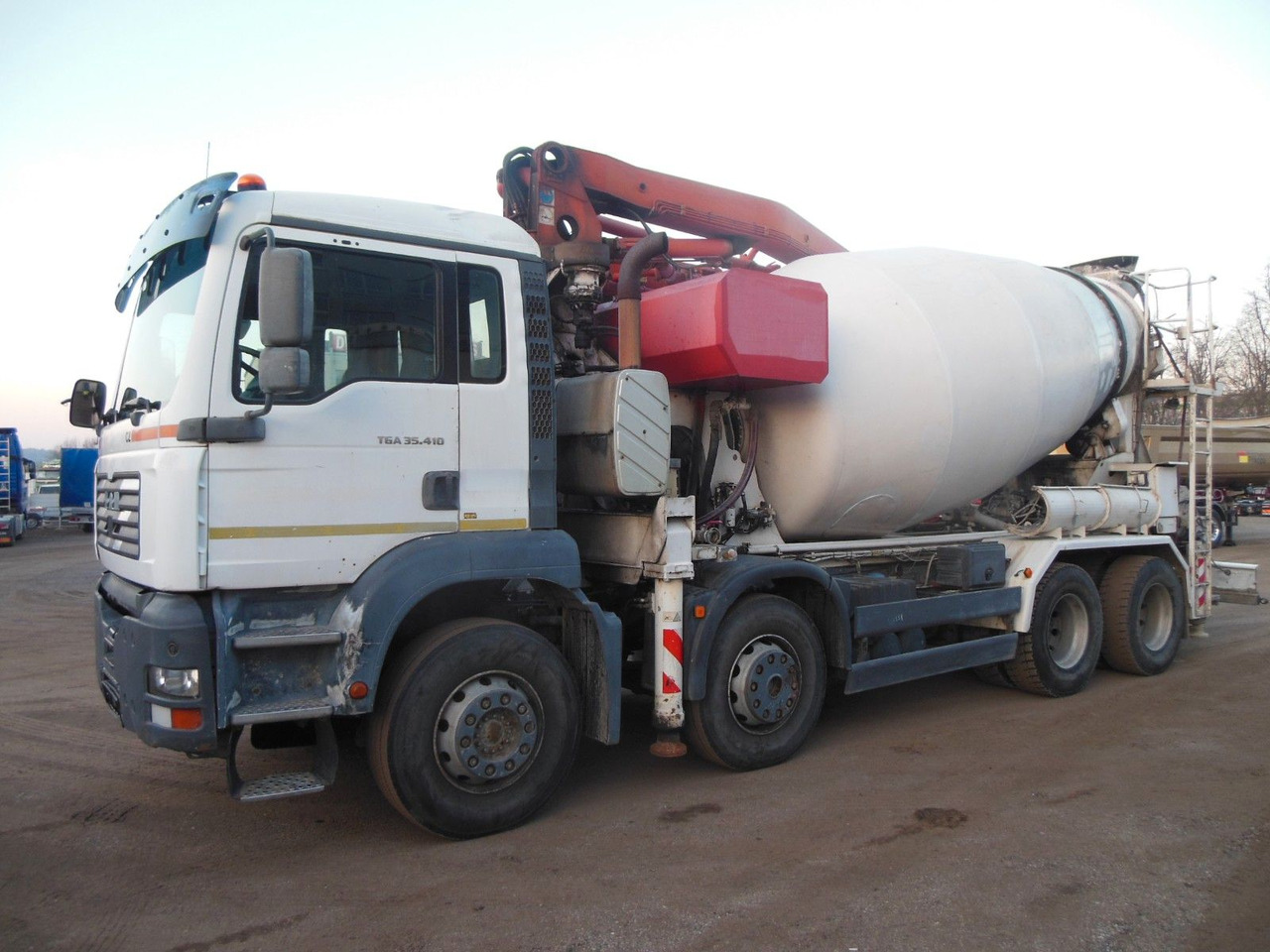 MAN TGA 35.410, 8X4, MIX + PUMPE 24M - Truk pengaduk beton: gambar 2 MAN TGA 35.410, 8X4, MIX + PUMPE 24M - Truk pengaduk beton: gambar 2
