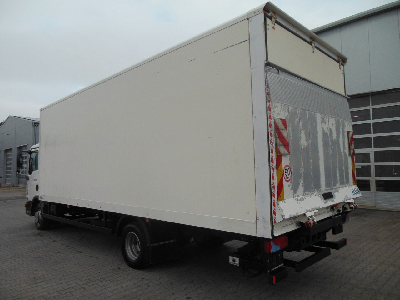 MAN TGL 12.220 BB, D-HOLLANDIA - Truk box: gambar 4 MAN TGL 12.220 BB, D-HOLLANDIA - Truk box: gambar 4