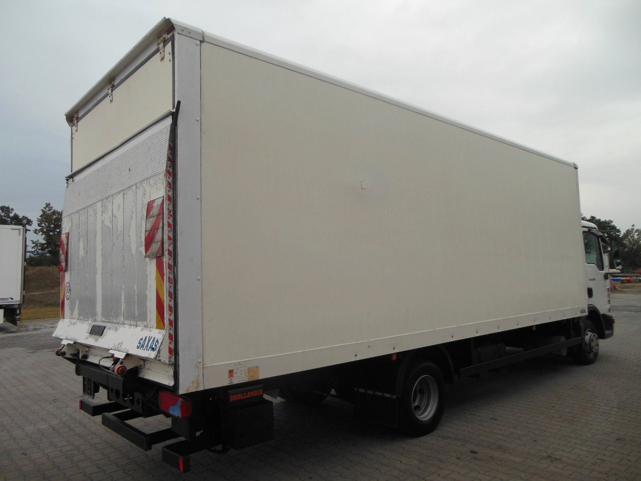 MAN TGL 12.220 BB, D-HOLLANDIA - Truk box: gambar 3 MAN TGL 12.220 BB, D-HOLLANDIA - Truk box: gambar 3