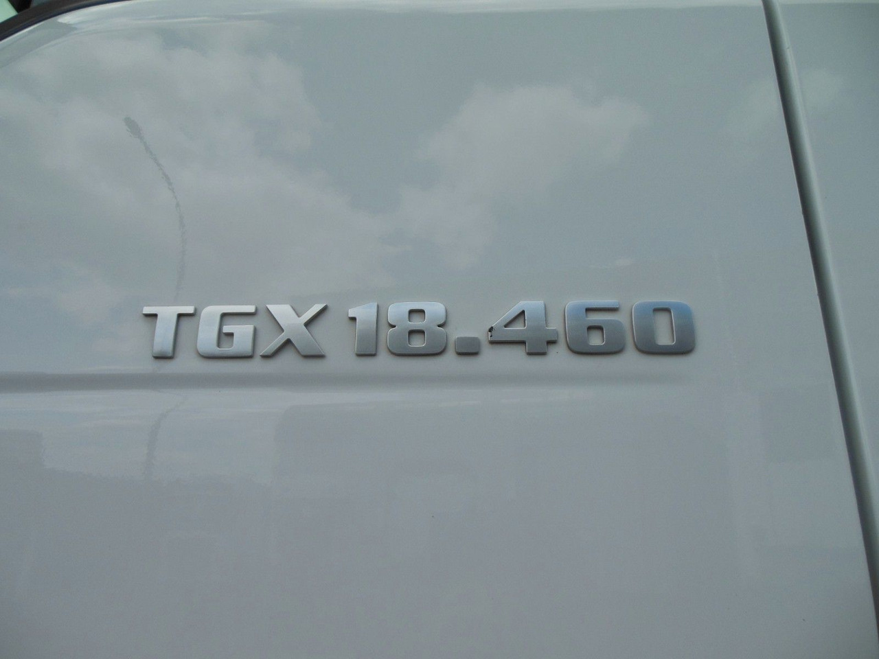 MAN TGX 18.460, XLX, VOLL LUFT, PRITSCHE 9,2M, TOP!! - Truk dengan terpal samping: gambar 5 MAN TGX 18.460, XLX, VOLL LUFT, PRITSCHE 9,2M, TOP!! - Truk dengan terpal samping: gambar 5