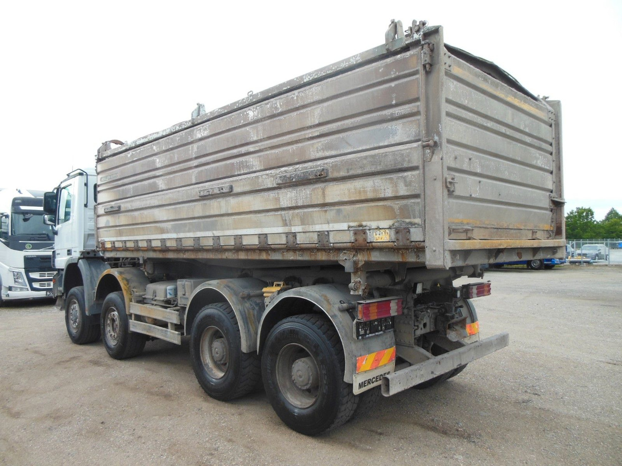 Mercedes-Benz ACTROS 4144, 8X6, 3 PEDALE, MEILLER, BODRMATIC - Truk jungkit: gambar 4 Mercedes-Benz ACTROS 4144, 8X6, 3 PEDALE, MEILLER, BODRMATIC - Truk jungkit: gambar 4