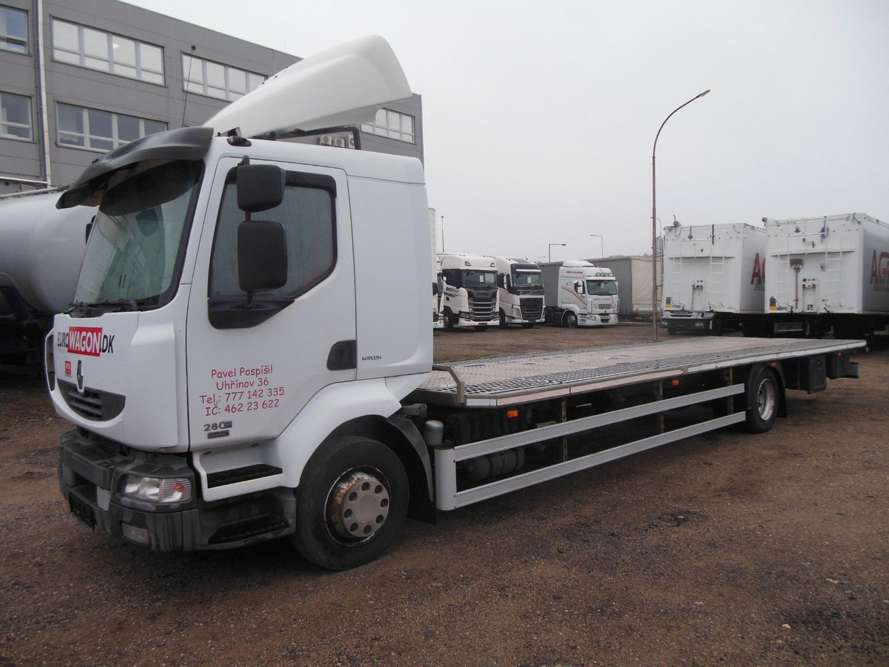 Renault Midlum 280.12 DXI, Plattform 8,5 m, Euro 5 - Truk flatbed: gambar 1 Renault Midlum 280.12 DXI, Plattform 8,5 m, Euro 5 - Truk flatbed: gambar 1