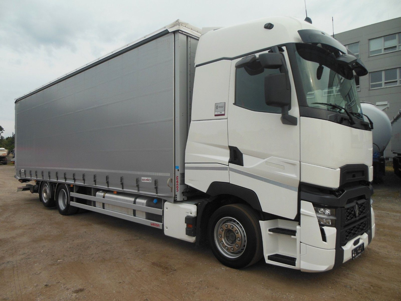 Renault T 440, 6X2, D-HOLLANDIA, 23 PALETTEN, WIE NEUE! - Truk dengan terpal samping: gambar 2 Renault T 440, 6X2, D-HOLLANDIA, 23 PALETTEN, WIE NEUE! - Truk dengan terpal samping: gambar 2