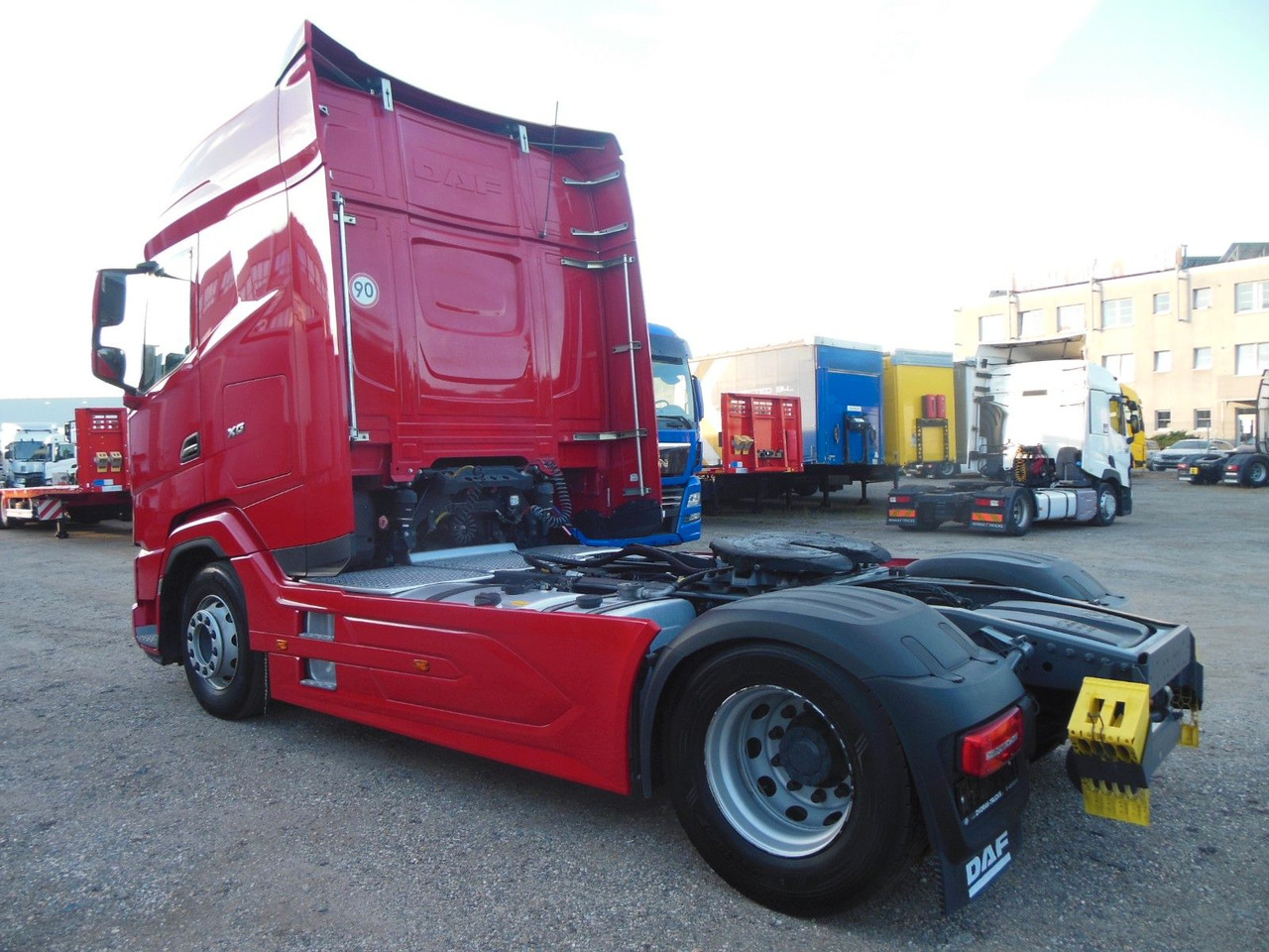 DAF XG 480, KIPPHYDRAULIK, STANDKLIMA, WIE NEUE!!! - Tractor head: gambar 4 DAF XG 480, KIPPHYDRAULIK, STANDKLIMA, WIE NEUE!!! - Tractor head: gambar 4