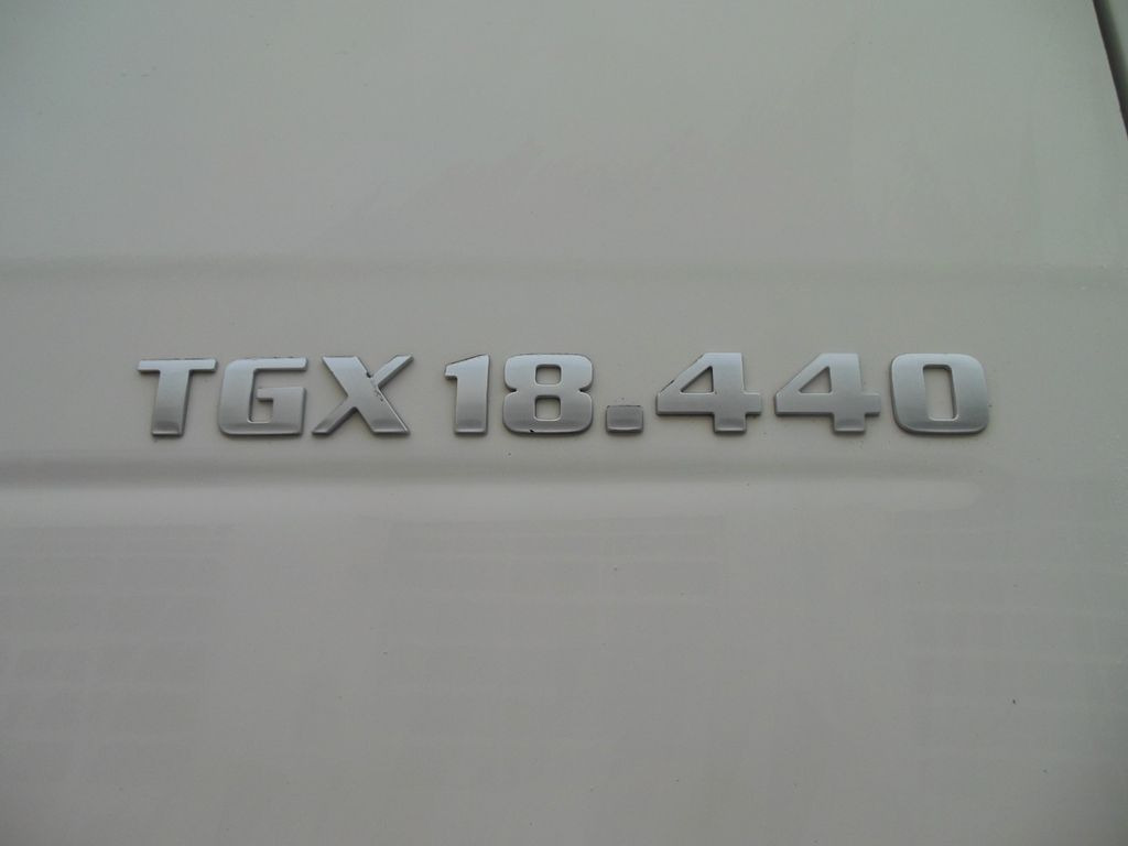 MAN TGX 18.440 BLS, INTARDER, AUTOMATIC, EURO 6 MAN TGX 18.440 BLS, INTARDER, AUTOMATIC, EURO 6 - Tractor head: gambar 5 MAN TGX 18.440 BLS, INTARDER, AUTOMATIC, EURO 6 MAN TGX 18.440 BLS, INTARDER, AUTOMATIC, EURO 6 - Tractor head: gambar 5