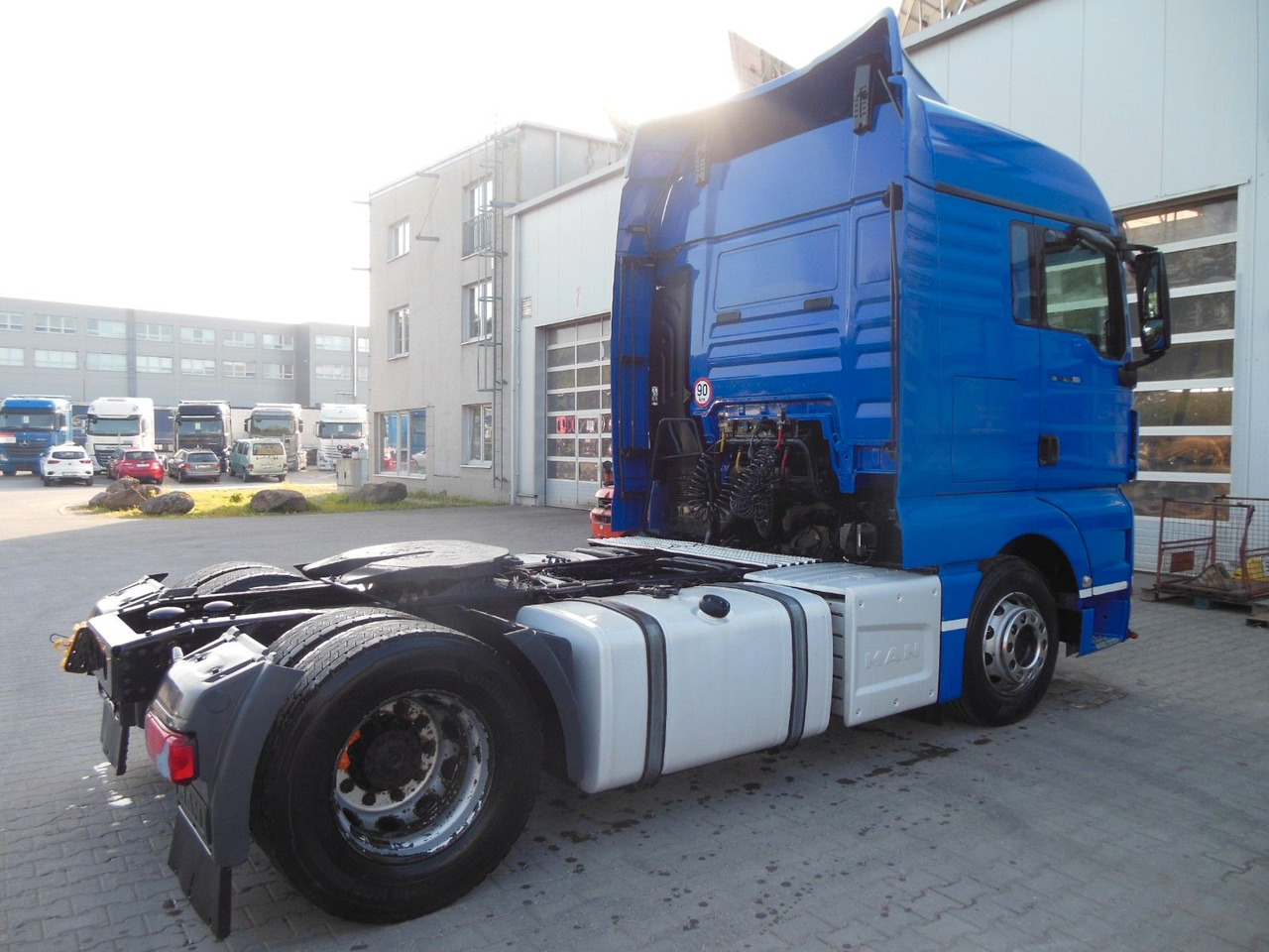 MAN TGX 18.480 BLS, MANUELL, STANDART - Tractor head: gambar 3 MAN TGX 18.480 BLS, MANUELL, STANDART - Tractor head: gambar 3
