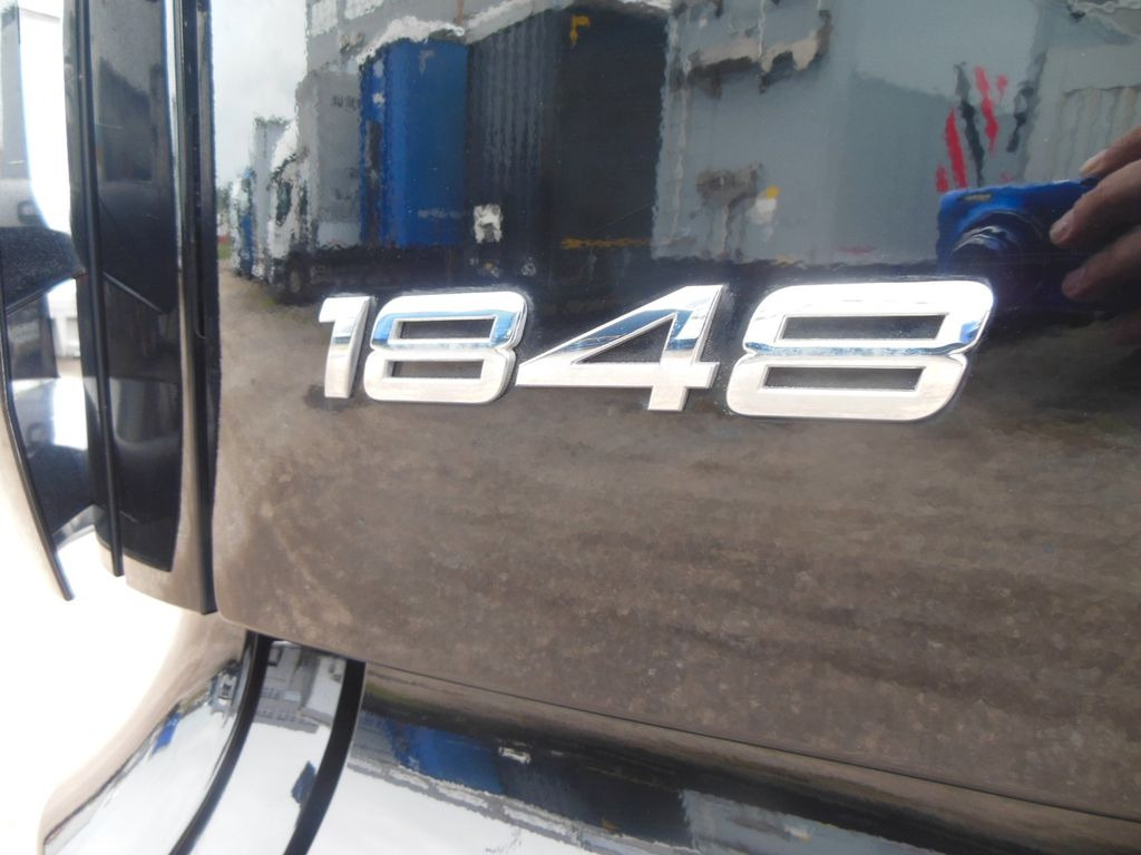 Mercedes-Benz 1848 ACTROS, LOWDECK, GIGA SPACE, STANDKLIMA - Tractor head: gambar 5 Mercedes-Benz 1848 ACTROS, LOWDECK, GIGA SPACE, STANDKLIMA - Tractor head: gambar 5