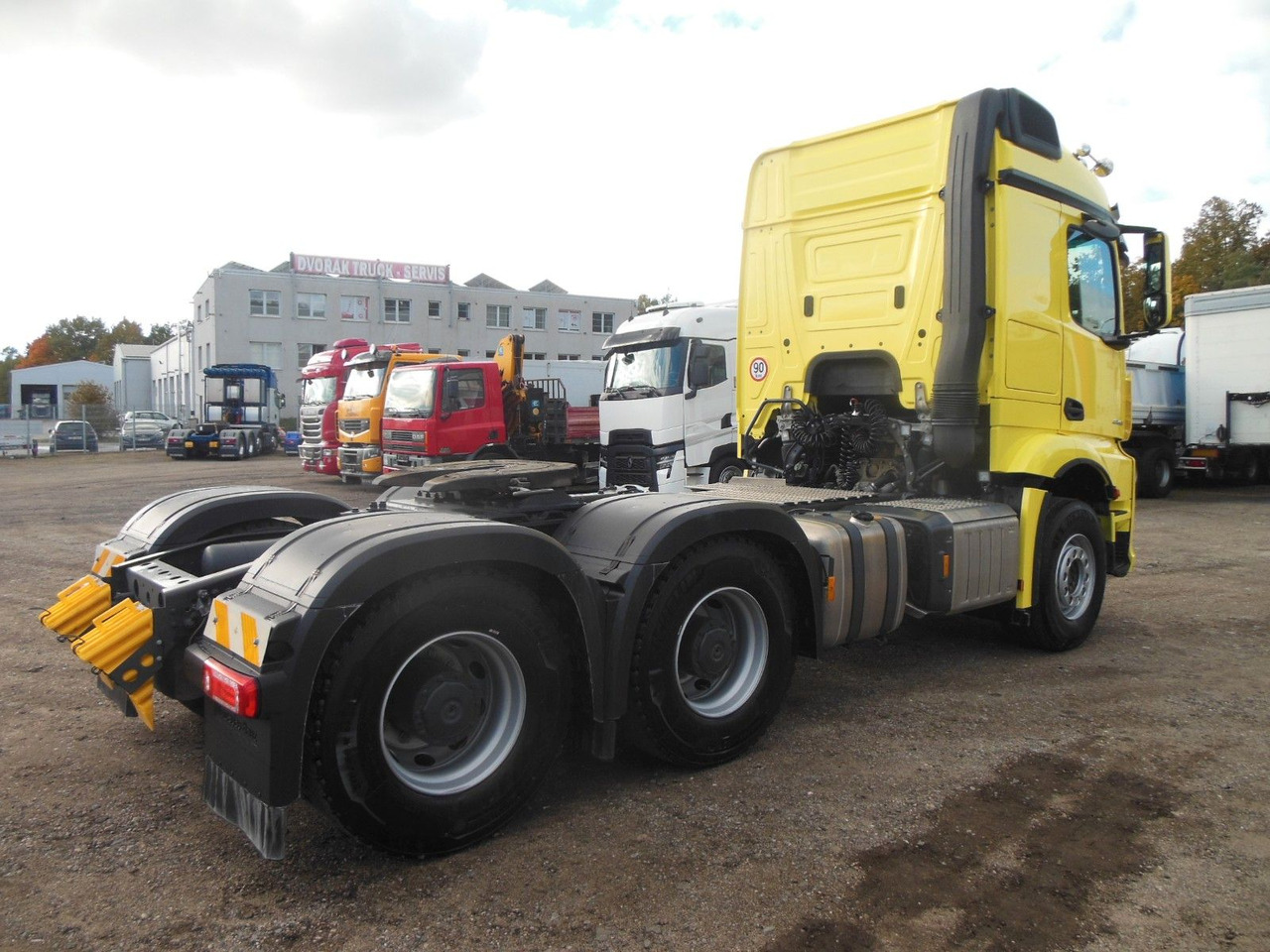 Mercedes-Benz ACTROS 3353, 6X4, 120.000 KG, TRK, 4 STÜCKS, - Tractor head: gambar 3 Mercedes-Benz ACTROS 3353, 6X4, 120.000 KG, TRK, 4 STÜCKS, - Tractor head: gambar 3