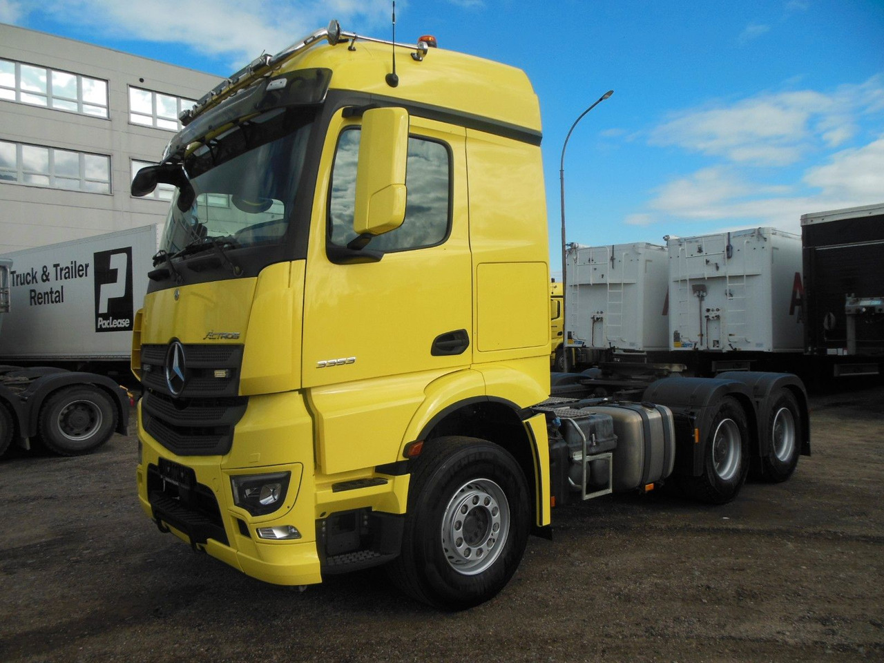 Mercedes-Benz ACTROS 3353, 6X4, 120.000 KG, TRK, 4 STÜCKS, - Tractor head: gambar 1 Mercedes-Benz ACTROS 3353, 6X4, 120.000 KG, TRK, 4 STÜCKS, - Tractor head: gambar 1