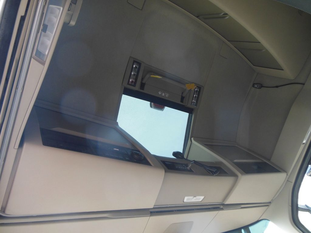 Leasing Volvo FH 13/460 TURBO COMPOUND,I-SAVE,I-PARK COOL,TOP Volvo FH 13/460 TURBO COMPOUND,I-SAVE,I-PARK COOL,TOP Volvo FH 13/460 TURBO COMPOUND,I-SAVE,I-PARK COOL,TOP Volvo FH 13/460 TURBO COMPOUND,I-SAVE,I-PARK COOL,TOP: gambar 9 Leasing Volvo FH 13/460 TURBO COMPOUND,I-SAVE,I-PARK COOL,TOP Volvo FH 13/460 TURBO COMPOUND,I-SAVE,I-PARK COOL,TOP Volvo FH 13/460 TURBO COMPOUND,I-SAVE,I-PARK COOL,TOP Volvo FH 13/460 TURBO COMPOUND,I-SAVE,I-PARK COOL,TOP: gambar 9