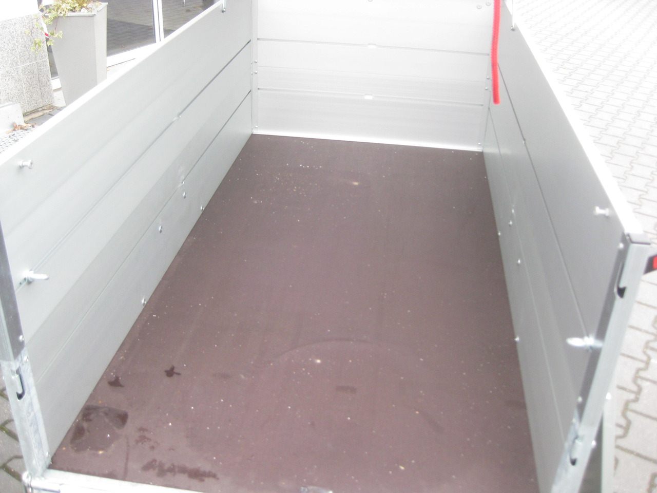 ALUBOXX Deckelanhänger GT 750 VT1 201x101x83cm (XS) 750kg - Trailer kotak tertutup: gambar 3 ALUBOXX Deckelanhänger GT 750 VT1 201x101x83cm (XS) 750kg - Trailer kotak tertutup: gambar 3