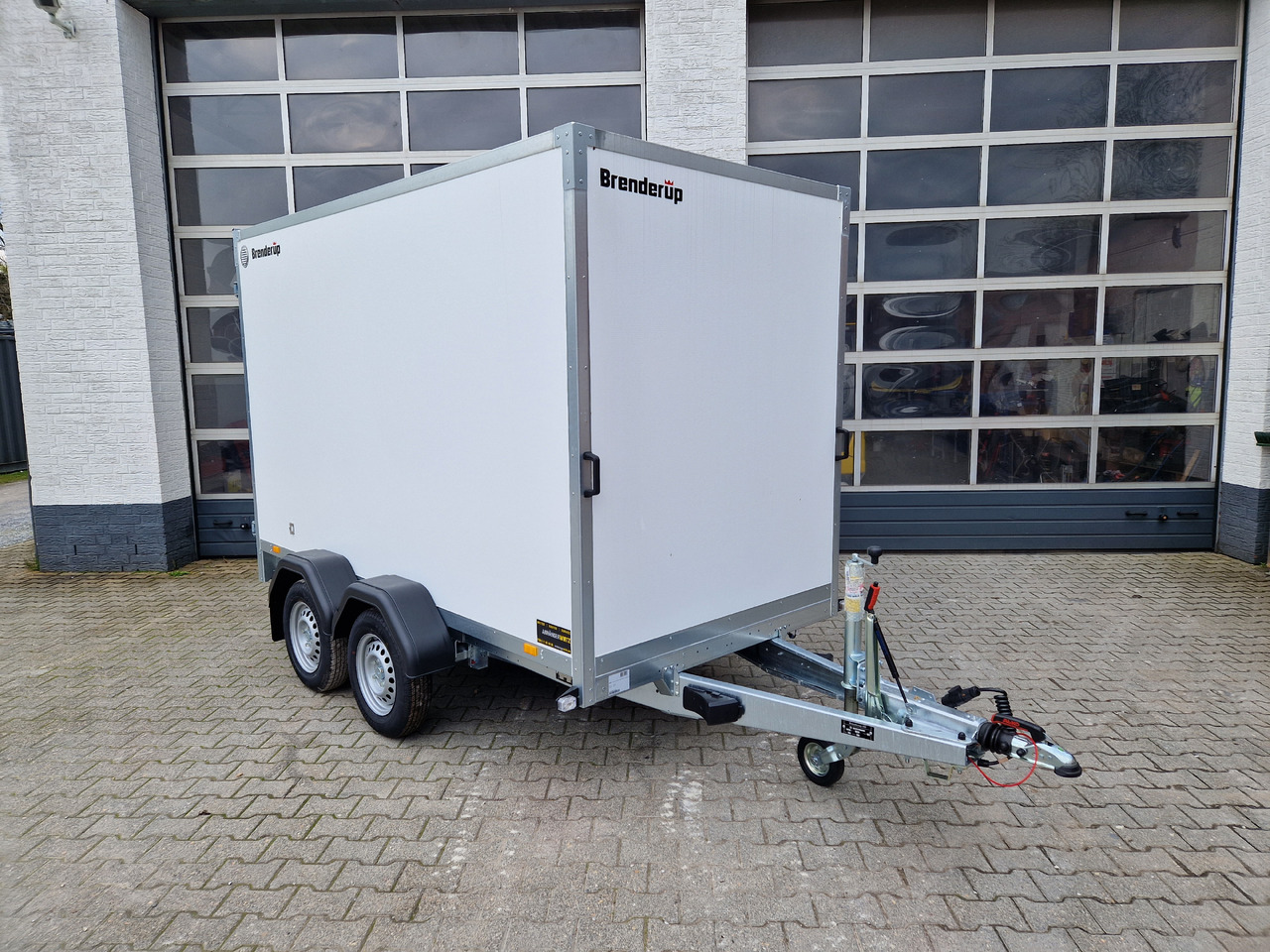 Trailer kotak tertutup Brenderup Cargo Dynamic CD300 TB D 300x155x185cm Hecktüren Wabenwände (M) 2000kg: gambar 18
