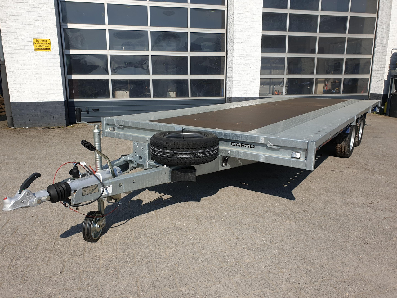 Brian James Trailer CarGO Connect 550x225cm Plateau Tandem 12" 3500kg Abverkauf 22 - Trailer flatbed: gambar 1 Brian James Trailer CarGO Connect 550x225cm Plateau Tandem 12" 3500kg Abverkauf 22 - Trailer flatbed: gambar 1