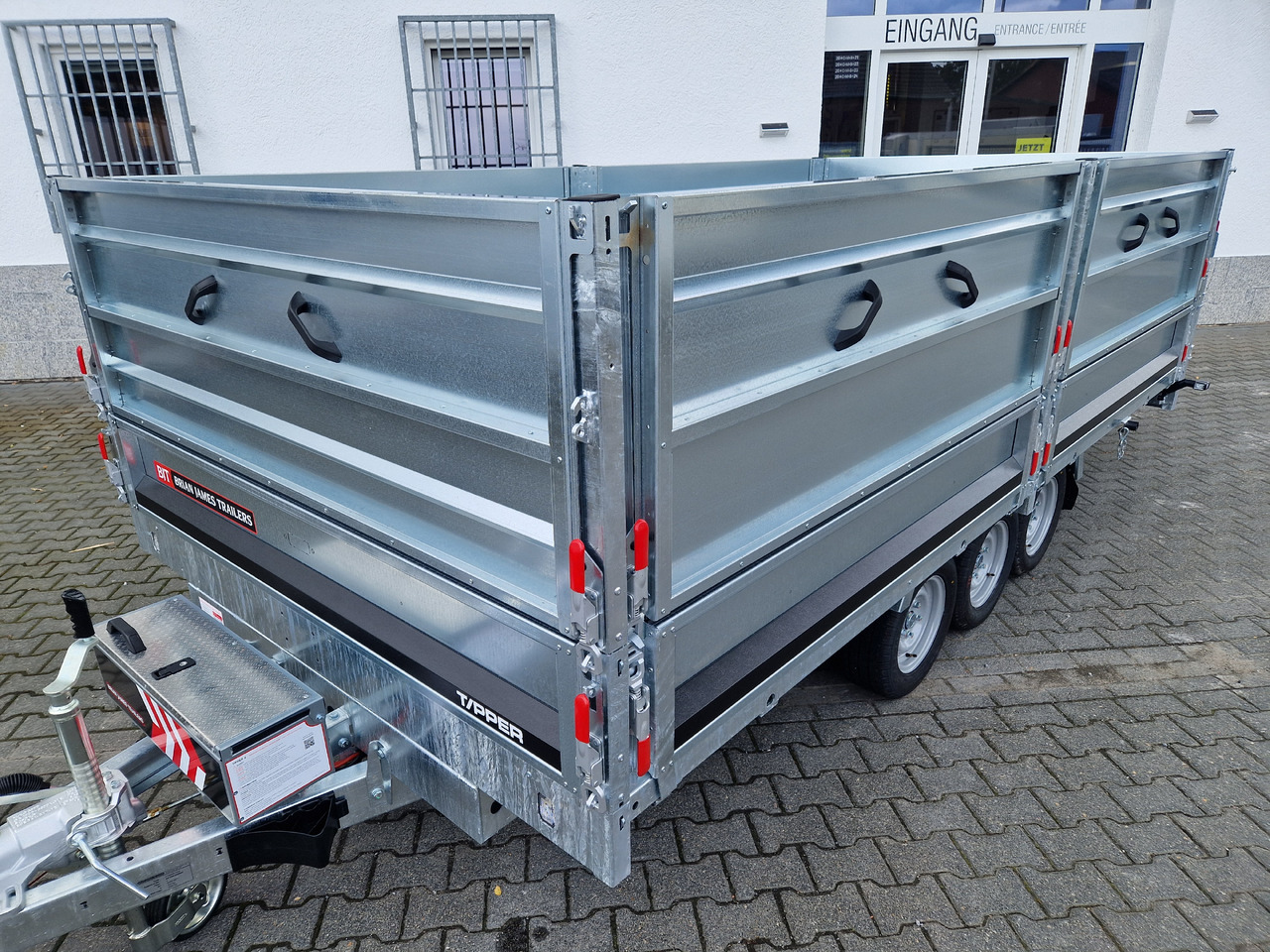 Brian James Trailer Tipper 526-4020 400x200x100cm Aufsatz elek. blackline LED Tridem 3500kg Aktion - Trailer jungkit: gambar 3 Brian James Trailer Tipper 526-4020 400x200x100cm Aufsatz elek. blackline LED Tridem 3500kg Aktion - Trailer jungkit: gambar 3