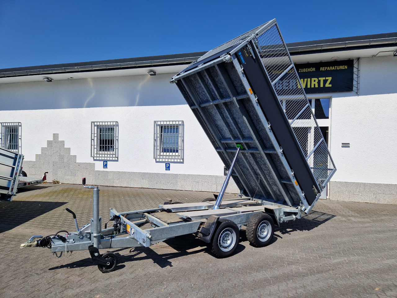 COBALT+ 335x180x40cm black +40cm hohe Aluwände Rampen Stützen Laubgitter 70cm Parabel 3500kg - Trailer jungkit: gambar 3 COBALT+ 335x180x40cm black +40cm hohe Aluwände Rampen Stützen Laubgitter 70cm Parabel 3500kg - Trailer jungkit: gambar 3