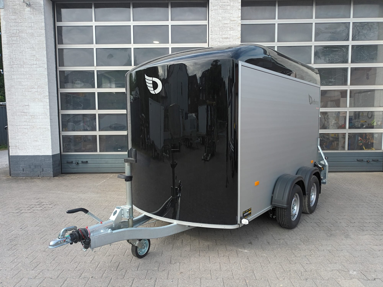 Trailer kotak tertutup Cargo Roadster 500 312x167x199cm Alu Poly black Seitentür 100km/H Pullman 2000kg Sommer Aktion 2025: gambar 10