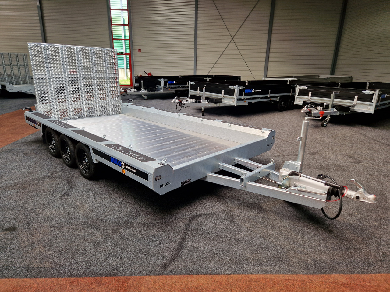 HULCO TERRAX-3 Go Getter Aluboden 394x180x27cm Heckrampe 150cm LED Tridem 3500kg - Trailer untuk mesin konstruksi: gambar 3 HULCO TERRAX-3 Go Getter Aluboden 394x180x27cm Heckrampe 150cm LED Tridem 3500kg - Trailer untuk mesin konstruksi: gambar 3