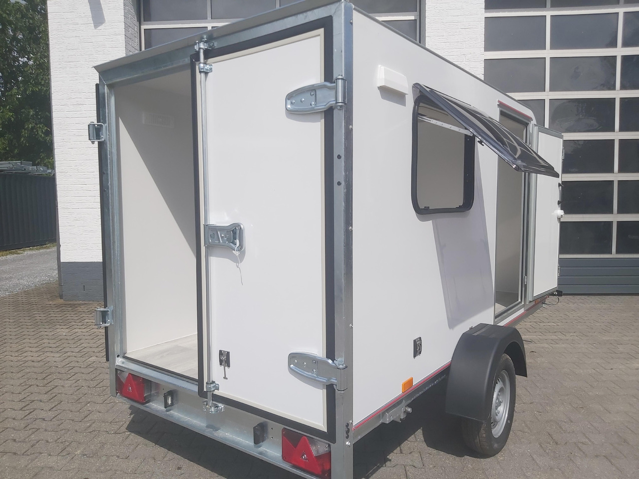 Karavan Kargo Camp TFS S Midi 320x150x150cm aero Seitentür Fenster Strom 230V (S) 750kg gebremst Modell 22: gambar 9