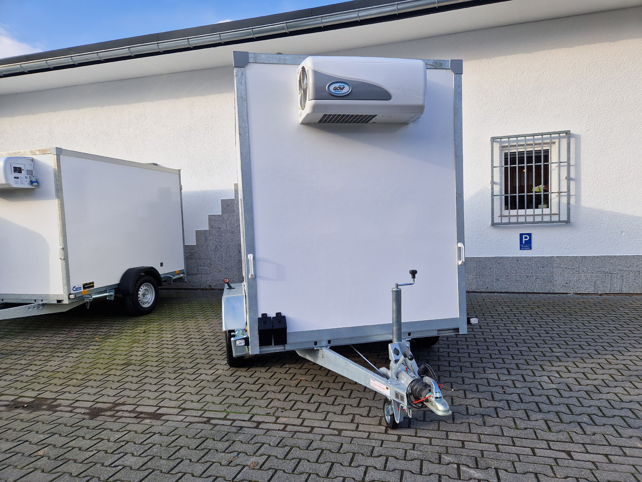 Trailer berpendingin Kargo CoolBoxx FK2030HT 296x162x200cm 230V Govi Kühlung Stützen 2000kg 100km/H Abverkauf: gambar 11