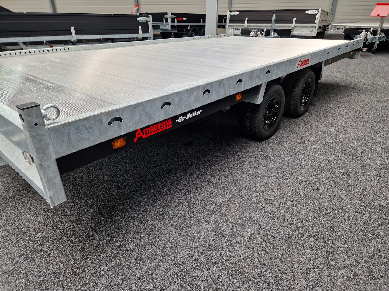 MSX 3000 Go Getter Multitransporter 405x200cm Aluboden Alufelgen black LED Beleuchtung 10" 3000kg - Trailer sepeda motor: gambar 2 MSX 3000 Go Getter Multitransporter 405x200cm Aluboden Alufelgen black LED Beleuchtung 10" 3000kg - Trailer sepeda motor: gambar 2