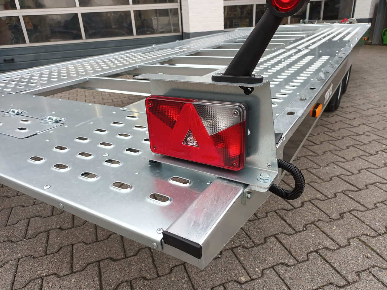 Martz Cartrailer GT KIPP 480/2 3T 480x205cm Profi Lohr Stahl Winde 10" 3000kg 100km/H - Trailer autotransporter: gambar 4 Martz Cartrailer GT KIPP 480/2 3T 480x205cm Profi Lohr Stahl Winde 10" 3000kg 100km/H - Trailer autotransporter: gambar 4