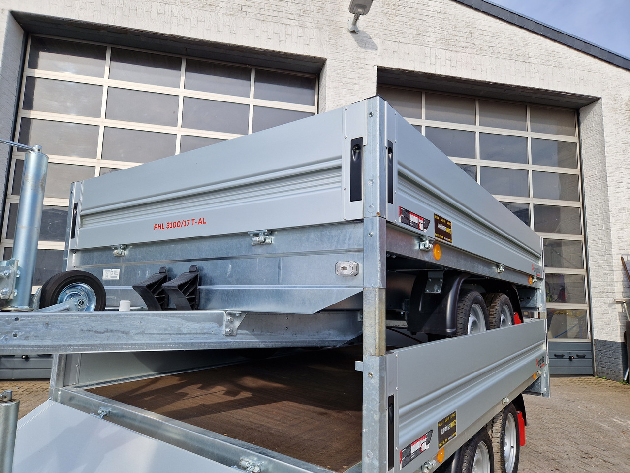 Pongratz Pritschenhochlader PHL 3100/17 T-AL-S 310x170x36cm 13" (M) 2000kg - Trailer flatbed: gambar 2 Pongratz Pritschenhochlader PHL 3100/17 T-AL-S 310x170x36cm 13" (M) 2000kg - Trailer flatbed: gambar 2